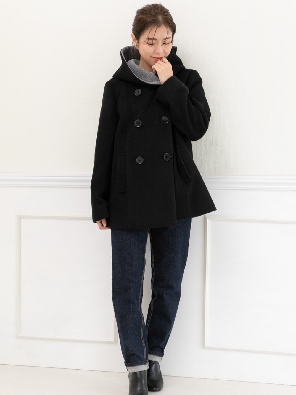 「冬コーデ、クリスマスに着たい服、マイベストコーデ2024、大人可愛い、プレフェリール、PREFERIR、おでかけコーデ、オトナカジュアル、冬のコーデ、デニムコーデ、秋冬コーデ、最近のいい感じコーデ、30代コーデ、フードコート、ダブルジャケット」｜「PREFERIRのフーディー Pコート（ピーコート、ブラック系）」を使った、PREFERIR_webさん（レディース・160cm）の冬コーディネートの1枚目の写真