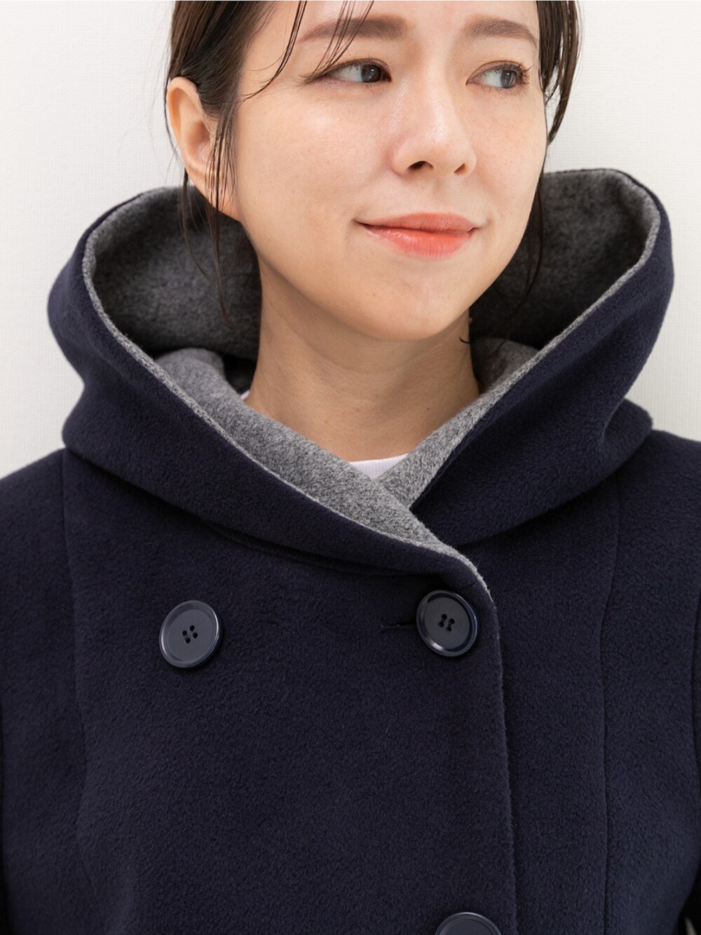 「クリスマスに着たい服、ピーコート、Pコート、冬アウター、タートルネック、大人可愛い、プレフェリール、フード付きアウター、フードコート、トレンド、通勤コーデ、着回しコーデ、30代コーデ、ダブルジャケット、デートスタイル（WOMEN）」｜「PREFERIRのフーディー Pコート（ピーコート、ブルー系）」を使った、PREFERIR_webさん（レディース・160cm）の冬コーディネートの1枚目の写真