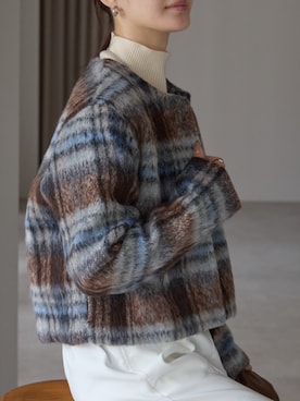 「アイテム（ノーカラージャケット）」を使った、PREFERIR_webさん（レディース・162cm）の冬コーディネート