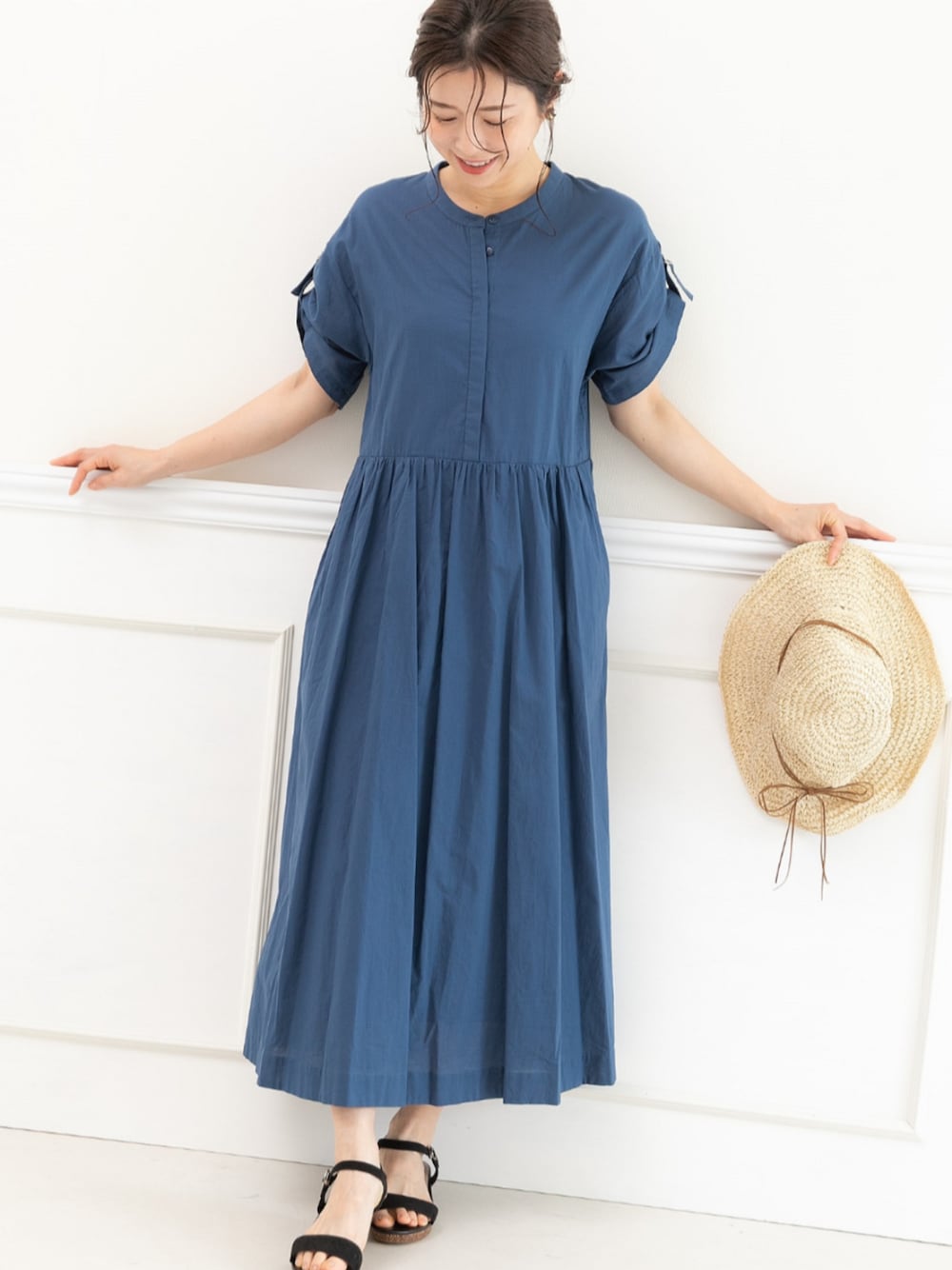 「ワンピース、オトナカジュアル、ラクチンコーデ、シンプルスタイル、おでかけコーデ、オトナ女子、オトナカワイイ、初夏コーデ、大人ガーリー、ママファッション、ストローハット、バンドカラー、バンドカラーワンピース、プレフェリール、ＰＲＥＦＥＲＩＲ」｜「PREFERIRのリボン付きストローハット（ハット、ベージュ系）」を使った、PREFERIR_webさん（レディース・160cm）の春コーディネートの1枚目の写真