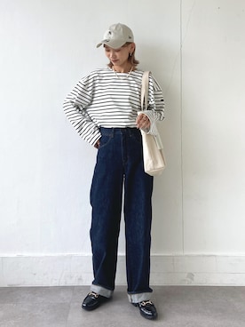 「UNIQLO（ユニクロ）のハイライズワイドストレートジーンズ（デニムパンツ）」を使った、UMIさん（レディース・165cm）の夏コーディネート