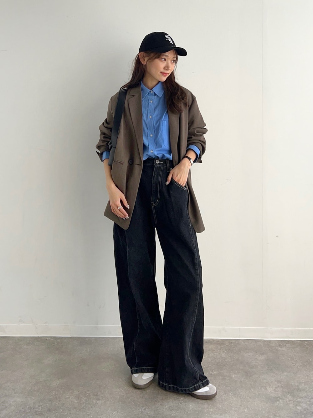「NewEra、ニューエラ、帽子、お出かけコーデ、春夏コーデ、やっぱり帽子が好き、PR」｜「NEW ERAのNEW ERA/ニューエラ キャップ 9TWENTY クロスストラップ ウォッシュドコットン シカゴ・ホワイトソックス 13562191（キャップ、ブラック系）」を使った、UMIさん（骨格ナチュラル・レディース・165cm）の春コーディネートの1枚目の写真