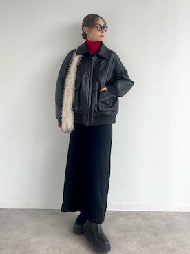 「アイテム（ミリタリージャケット）」を使った、UMIさん（レディース・165cm）の秋コーディネート