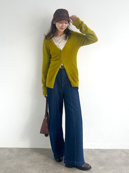 「NOGLE(ノグル)の【NOGLE/ノグル】センターシームデニム(デニムパンツ)」を使った、UMIさん(レディース・165cm)の秋コーディネート