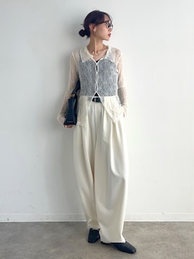 「アイテム（スラックス）」を使った、UMIさん（レディース・165cm）の春コーディネート