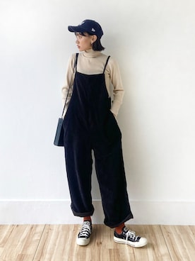 「ISOOK（アイスー）のアイテム（オールインワン・サロペット）」を使った、UMIさん（レディース・165cm）の秋コーディネート
