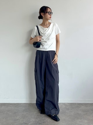 「NOGLE(ノグル)の【NOGLE/ノグル】ドレープ半袖Tシャツ(Tシャツ/カットソー)」を使った、UMIさん(レディース・165cm)の夏コーディネート