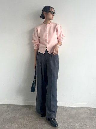 「NOGLE(ノグル)の【NOGLE/ノグル】ツータックチェックスラブワイドスラックス(スラックス)」を使った、UMIさん(レディース・165cm)の秋コーディネート