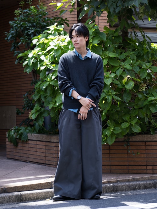 「Daniel Wellington（ダニエルウェリントン）のClassic Mesh Arctic/Onyx Sliver/Graphite/Onyx Black（アナログ腕時計）」を使った、KAIさん（メンズ・183cm）の秋コーディネート