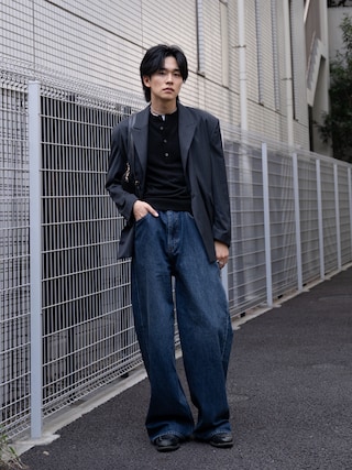「MUSINSA STANDARD（ムシンサスタンダード）の[クールタンダード] リラックスフィットクルーネックTシャツ [ホワイト]（Tシャツ/カットソー）」を使った、KAIさん（メンズ・183cm）の秋コーディネート