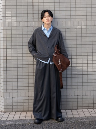 「HYOJI(ヒョージ)のスエードボストンバッグ(ブラウン)(ボストンバッグ)」を使った、KAIさん(メンズ・183cm)の冬コーディネート