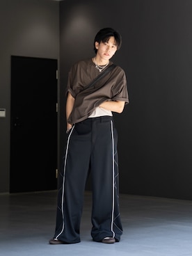 TN様C5378リラックスカットソー×ラインパンツコーデ Tシャツ/カットソーを使った「ラインパンツ」の人気ファッション