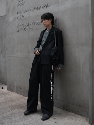 「DISCOVERED(ディスカバード)のDISCOVERED(ディスカバード)STUD'S TROUSER PANTS(スウェットパンツ)」を使った、KAIさん(メンズ・183cm)の秋コーディネート