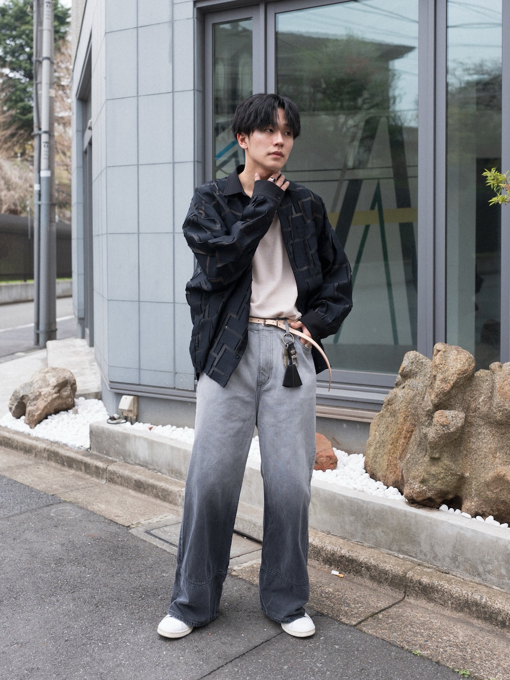 KAIさんの「TAUPE/トープ/GEOMETRIC JQ LOOSE SHIRTS（TAUPE）」を使ったコーディネートの1枚目の写真