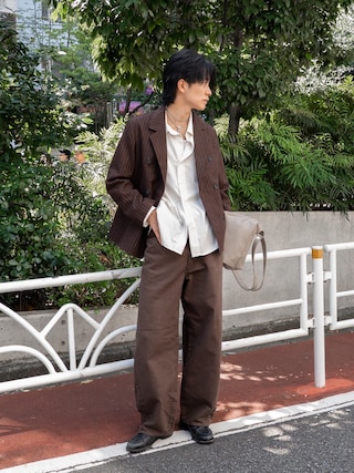 「CASPER JOHN(キャスパージョン)のWool tailored jacket/ウールテーラードジャケット(テーラードジャケット)」を使った、KAIさん(メンズ・183cm)の秋コーディネート