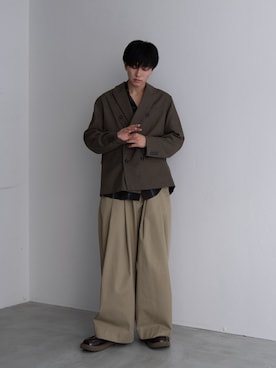 「アイテム（チノパンツ）」を使った、KAIさん（メンズ・183cm）の秋コーディネート