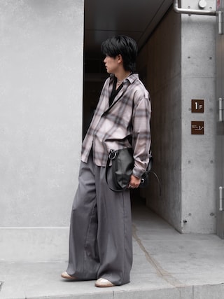 「CAMPHOR WOOD(カンファーウッド)の3 TUCK WIDE BAGGY SLACKS / 3タックワイドバギースラックス(スラックス)」を使った、KAIさん(メンズ・183cm)の秋コーディネート