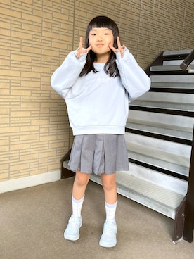 「アイテム（スウェット）」を使った、大平さん（キッズ・123cm）の秋コーディネート