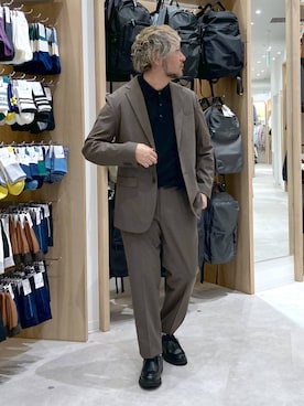 「アイテム（その他シューズ）」を使った、大平さん（メンズ・170cm）の秋コーディネート