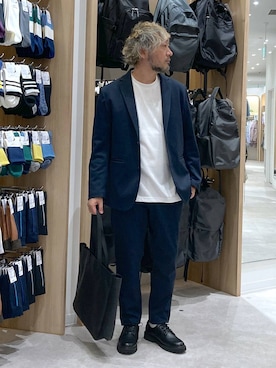 「GLOBAL WORK（グローバルワーク）のアイテム（テーラードジャケット）」を使った、大平さん（メンズ・170cm）の秋コーディネート