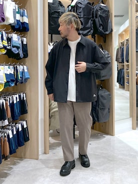 「GLOBAL WORK（グローバルワーク）のやわらかリッチコーデュロイパンツ/576740（その他パンツ）」を使った、大平さん（メンズ・170cm）の秋コーディネート