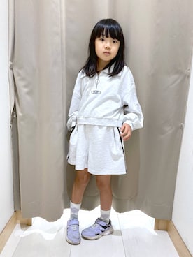 「アイテム（オールインワン・サロペット）」を使った、大平さん（キッズ・123cm）の秋コーディネート