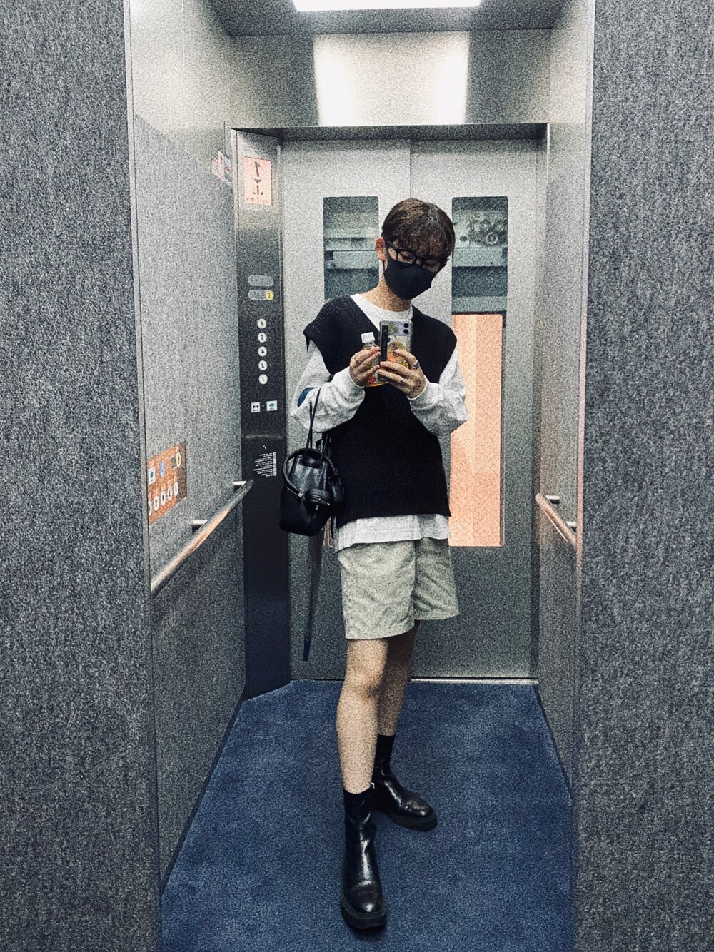 「シンプルコーデ、ラクチンコーデ、プチプラ、ハーフパンツ、GU、全身GU、ショートヘア、メンズライク、ZARA、ブーツ、秋服準備はじめました」｜「ZARAのアイテム（ブーツ、ブラック系）」を使った、tajiさん（レディース・168cm）の夏コーディネートの1枚目の写真