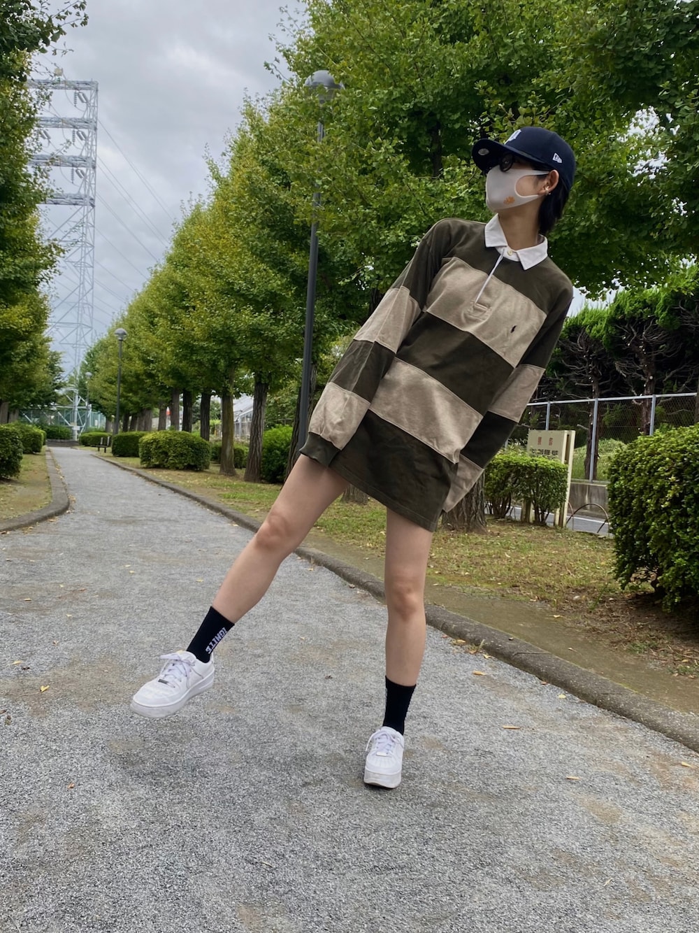 「ラブアンドピース2021、秋服、秋服準備はじめました、休日スタイル、楽チンコーデ、おしゃれさんと繋がりたい、ootd、着回しコーデ、韓国ファッション、ストリート、古着、古着MIX、キャップ、スニーカー、AF1」｜「POLO RALPH LAURENのアイテム（ポロシャツ、グリーン系）」を使った、tajiさん（レディース・167cm）の秋コーディネートの1枚目の写真
