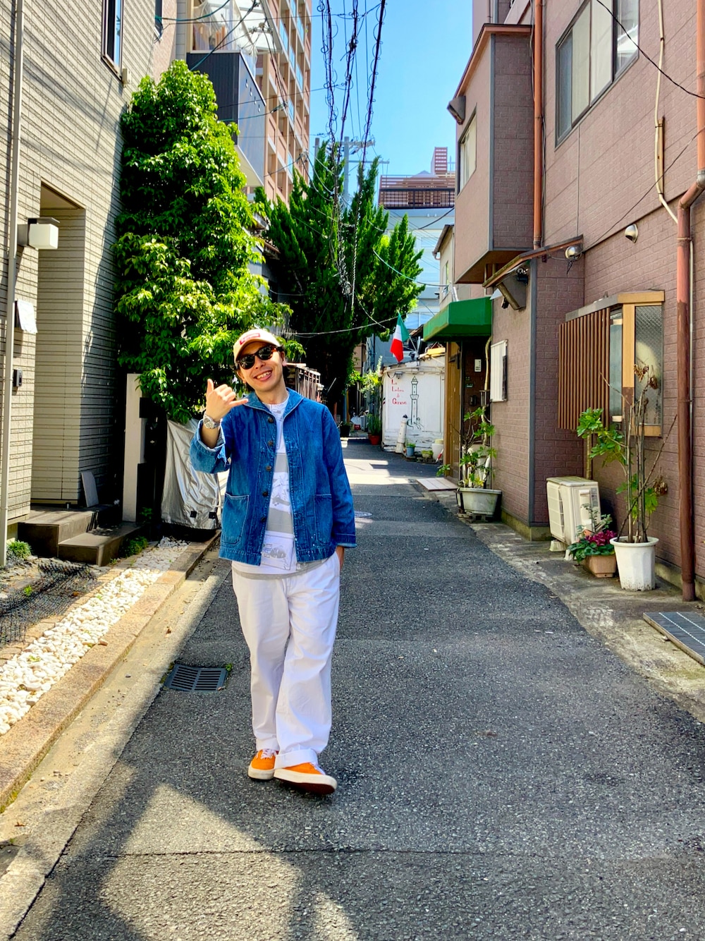 「中崎町、低身長、古着MIX、古着、古着コーデ、古着好きな人と繋がりたい、supreme」｜「VINTAGEのアイテム（ミリタリージャケット、ブルー系）」を使った、たつやさん（メンズ・155cm）の春コーディネートの1枚目の写真