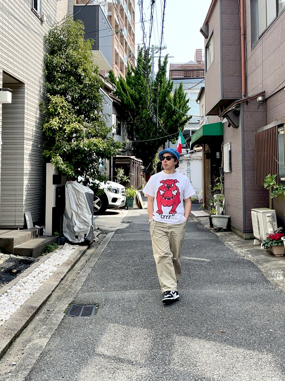 「低身長、中崎町、古着MIX、古着、古着コーデ、古着好きな人と繋がりたい」｜「VINTAGEのアイテム（Tシャツ/カットソー、ホワイト系）」を使った、たつやさん（メンズ・155cm）の春コーディネートの1枚目の写真