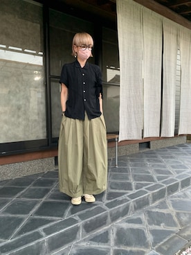 「アイテム（スニーカー）」を使った、mizu&sonさん（レディース・162cm・50代）の秋コーディネート