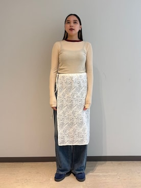 「アイテム（Tシャツ/カットソー、ベージュ系）」を使った、Bshopスタッフさん（レディース・160cm）の秋コーディネート