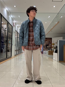 「GOLD（ゴールド）のアイテム」を使った、Bshopスタッフさん（メンズ・172cm）の冬コーディネート