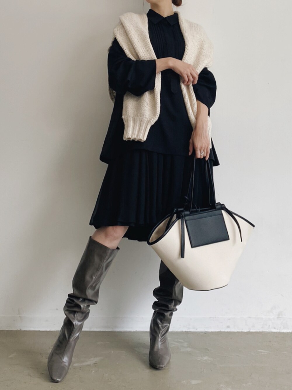 LA BELLE ETUDEさんの「【Belle vintage】クラシカルデザインミニシャツワンピース（LA BELLE ETUDE）」を使ったコーディネートの1枚目の写真