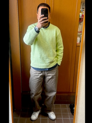 Supreme のニット/セーター（イエロー系）を使った人気ファッション