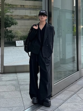「SUBLATIONS（サブレーションズ）のアイテム（スラックス、ブラック系）」を使った、kanayamataiseiさん（メンズ・178cm）の夏コーディネート