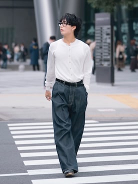 「SUBLATIONS（サブレーションズ）のアイテム（ニット/セーター、ホワイト系）」を使った、kanayamataiseiさん（メンズ・178cm）の春コーディネート