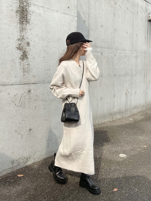 セール】ディープVネックニットワンピース（ワンピース