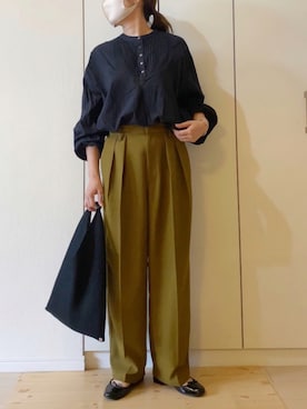 カーキパンツ のレディース人気ファッションコーディネート Wear