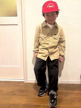 「アイテム（チノパンツ）」を使った、atakrさん（キッズ・110cm）の秋コーディネート
