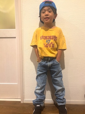 「アイテム（デニムパンツ）」を使った、atakrさん（キッズ・110cm）の秋コーディネート