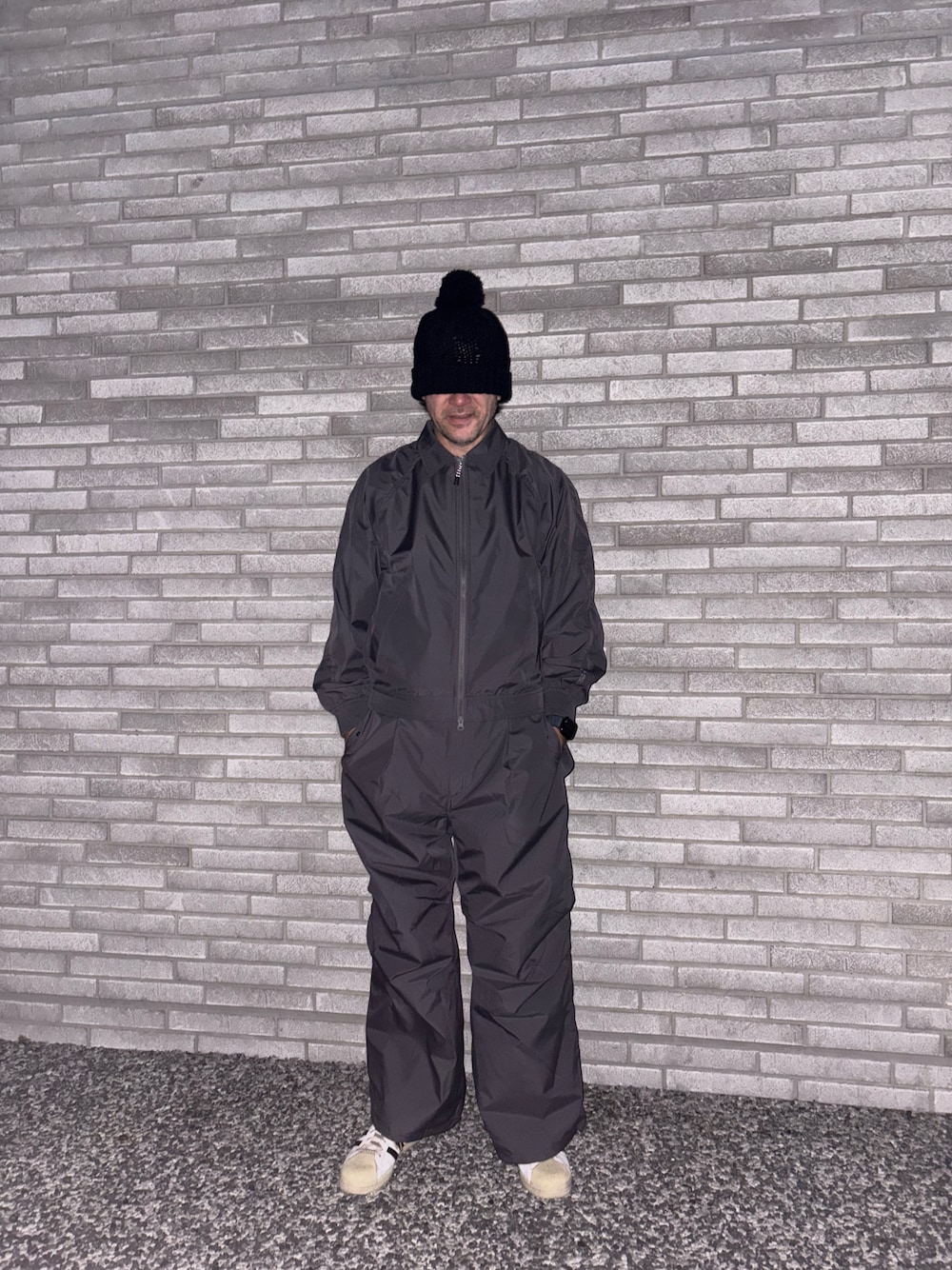「Marmot」｜「MARMOTのアイテム（フォーマルスーツ/小物、グレー系）」を使った、TADANOBUASANO さん（メンズ・177cm）の冬コーディネートの1枚目の写真
