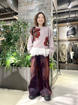 「アイテム（デニムパンツ、レッド系）」を使った、ミンチャンさん（レディース・155cm）の秋コーディネート
