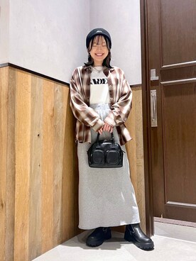 「若見え」｜「アイテム（ニットキャップ/ビーニー）」を使った、ミンチャンさん（レディース・155cm）の秋コーディネート