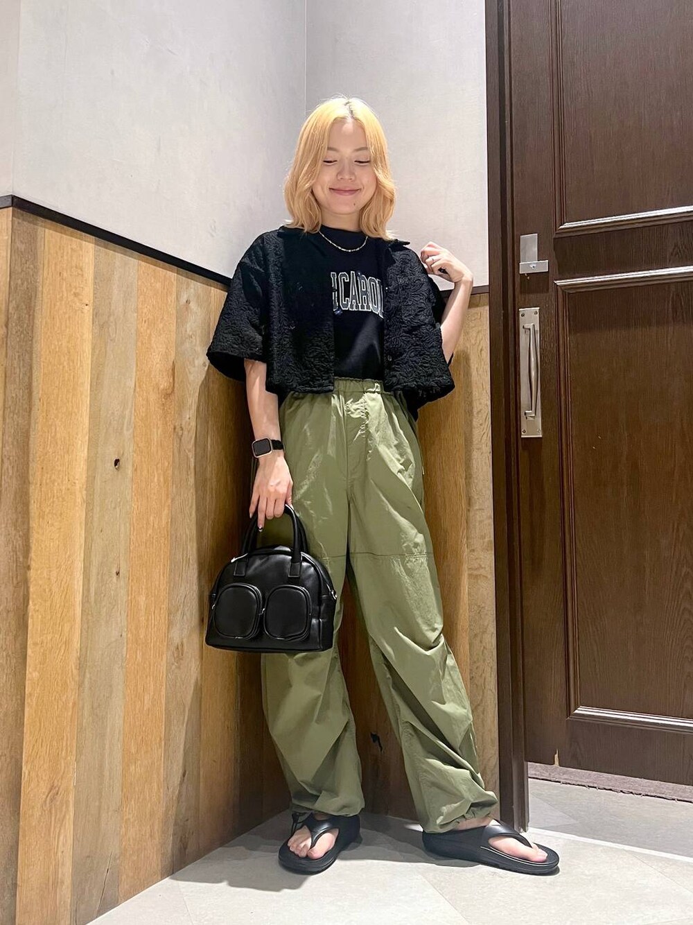 「体型カバー、カジュアル、若見え、サマーセール、セールコーデ」｜「MEIの【MEI/メイ】Tong Sandal/トングサンダル（サンダル、ブラック系）」を使った、ミンチャンさん（レディース・155cm）の夏コーディネートの1枚目の写真