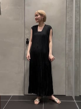 「BEAUTY&YOUTH UNITED ARROWS（ビューティーアンドユースユナイテッドアローズ）のアイテム（ワンピース）」を使った、稲垣　オデット エ オディール スタッフさん（レディース・157cm）の夏コーディネート