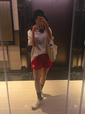 「red」｜「アイテム（帽子）」を使った、michelledaidai さん（レディース・159cm）の夏コーディネート