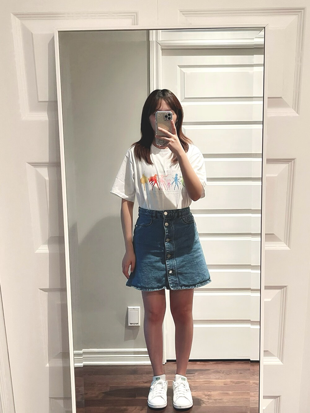「girl、summer、clothes、2022年、young」｜「Noisy Mayのアイテム（デニムスカート、ブルー系）」を使った、Cindy さん（レディース・165cm）の夏コーディネートの1枚目の写真