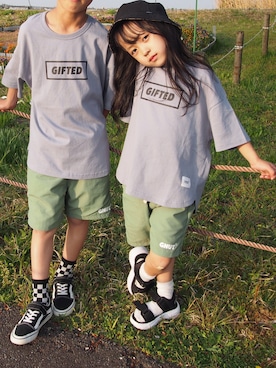 「GENERATOR（ジェネレーター）のアイテム（パンツ）」を使った、hisuiさん（キッズ・100cm）の春コーディネート