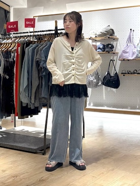 「LEPSIM（レプシィム）のストレートデニムパンツ　290487（デニムパンツ、ブルー系）」を使った、やまゆかさん（レディース・161cm）の夏コーディネート